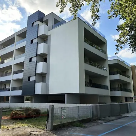 Cozy Flat 300m From The Bibione
