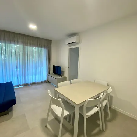 Cozy Flat 300m From The * Bibione